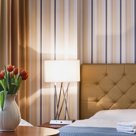 Hotel Gryf Гданьск Экстерьер фото