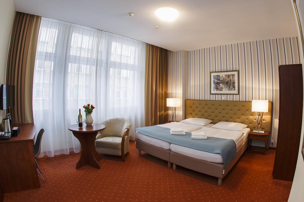 Hotel Gryf Гданьск Экстерьер фото