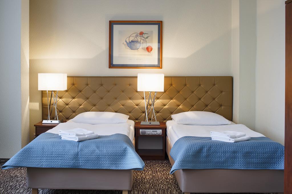 Hotel Gryf Гданьск Экстерьер фото