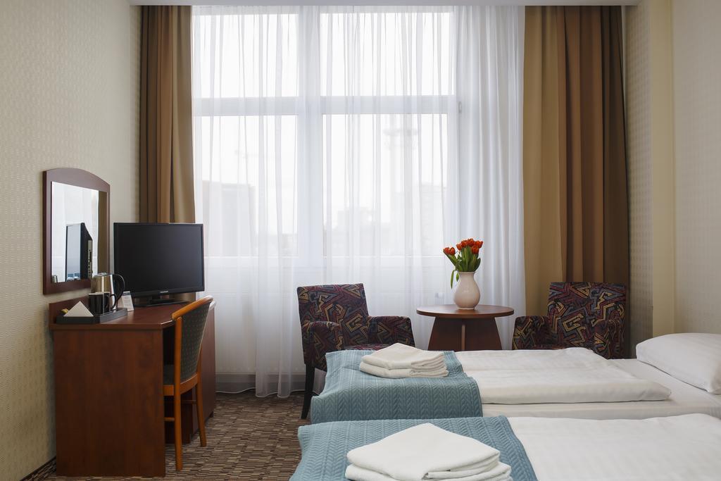 Hotel Gryf Гданьск Экстерьер фото