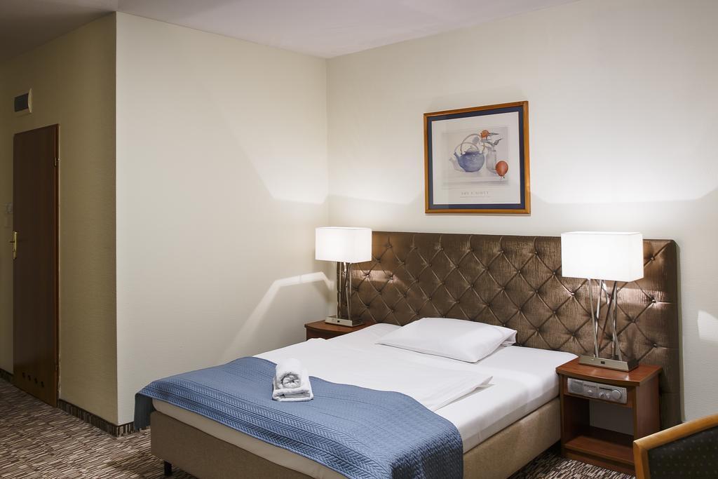 Hotel Gryf Гданьск Экстерьер фото