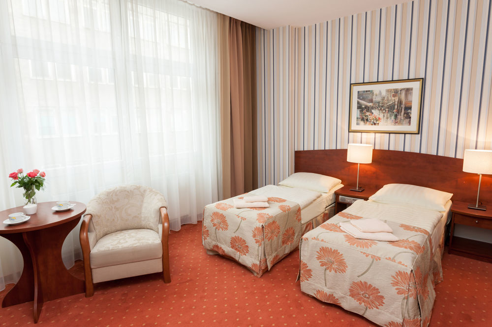Hotel Gryf Гданьск Экстерьер фото